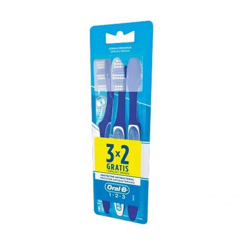 ESCOVA DENTAL ORAL-B 123 MEDIA L3P2UN